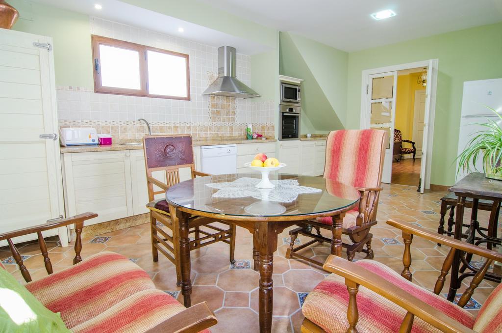 Apartamentos Salmerones Alhama de Granada Zimmer foto